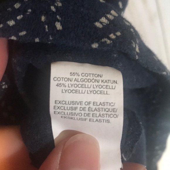 Lucky Brand Navy/cream chevron print smocked top - Picture 5 of 6